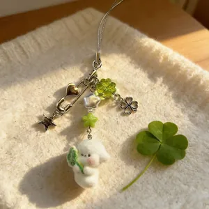 Schattige Hond Pluche Telefoon Bedeltje Klavertje Vier Ster Hart Metalen Speld Telefoonriem Handgemaakt Tas Hanger Cadeau
