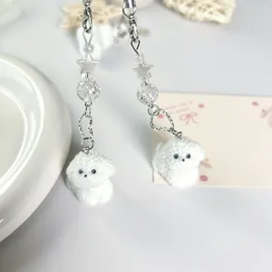Ciondolo a forma di cucciolo bianco floccato con stelle e catena in argento per chiavi