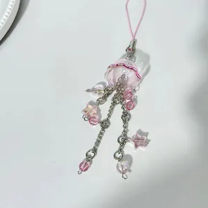 Ciondolo per borsa a medusa rosa con perline a stella e cuore su catena argento