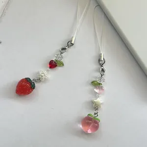 Bijou de Téléphone Perlé à la Main Fraise Pêche Étoile Cœur Perles de Résine Porte-clés pour Femmes Filles Décor de Sac