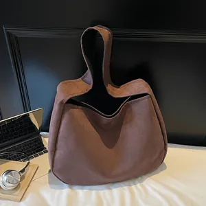 Bolso tote vintage de gamuza marrón oscuro para mujer con gran capacidad y estilo minimalista