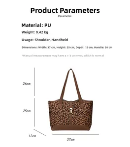 Detaillierte Größenangaben und Maße für die Shopper-Tasche mit modischem Leopardenmuster