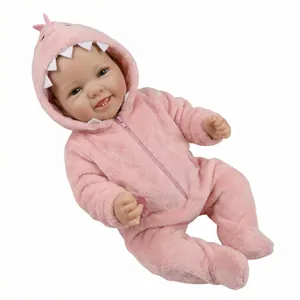 Poupée Reborn réaliste de 17 pouces avec une grenouillère rose en peluche requin