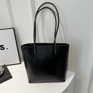 Fashion PU Leather Tote Bag For Women Large Capacity Simple Underarm Shoulder Bag Minimalist Casual Commuter Handbag