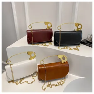 Sacs carrés à chaîne en quatre couleurs avec poignée unique en forme d'épingle dorée