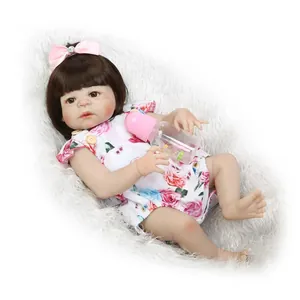Muñeca Reborn de Silicona Completa Realista Bebé Niña Con Vestido de Flores Rosas Biberón Chupete Accesorios Regalo