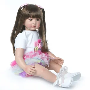 60cm Reborn-Prinzessinnenpuppe mit braunem Haar, Regenbogen-Tutu und weißen Schuhen