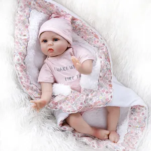 Poupée Reborn Réaliste Membres en Silicone Souple Corps en Tissu Tenue Florale Rose Jouet Nouveau-Né Mignon et Vivant pour Cadeau Enfants