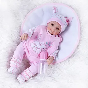 Poupée Reborn Réaliste en Silicone Souple Vinyle Corps en Coton Tenue Lapin Rose Avec Biberon Jouet Pour Bébé Cadeau