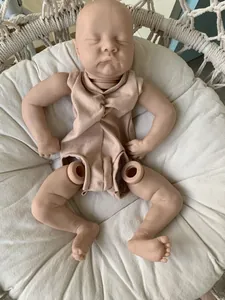 Naturgetreuer 18-Zoll Reborn-Puppenbausatz Levi von Bonnie in schlafender Pose mit weichem Stoff