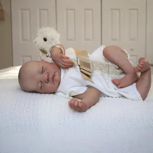 Poupée Reborn Réaliste de 19 Pouces Corps en Silicone Souple Nouveau-né Fille Endormie Avec Robe en Dentelle Blanche Jouet Cadeau