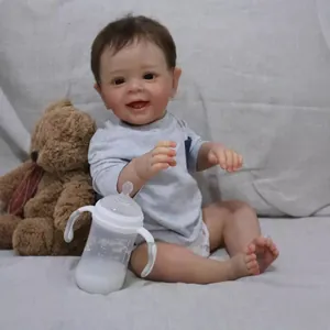Realistische Reborn Babypuppe Yannik 24 Zoll mit Teddybär und Babyflasche