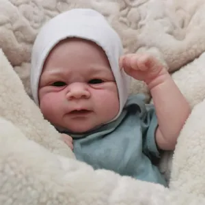 Lifelike Reborn Baby Doll Realistic Soft Silicone Cloth Body Simulation Newborn Doll Hand Painted Veins Toy With Accessories