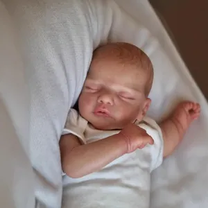 Bambola Reborn Realistica Capelli Dipinti a Mano Pelle 3D Con Vene Visibili Corpo in Tessuto Morbido Giocattolo per Bambini