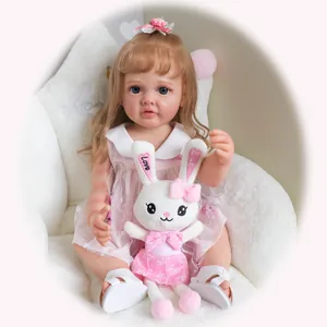 Bambola Reborn Realistica Corpo in Silicone 3D Alta Pittura Betty Doll Capelli Radicati a Mano Con Giocattolo a Coniglio