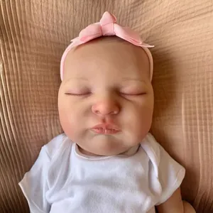 Poupée Reborn réaliste de 20 pouces avec texture de peau 3D et bandeau rose