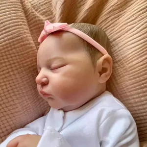 Poupée bébé Reborn réaliste Laura 20 pouces avec peau 3D et visage endormi