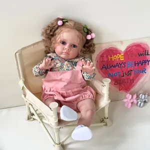 Poupée Reborn Tutti réaliste de 60 cm avec cheveux blonds bouclés et tenue rose