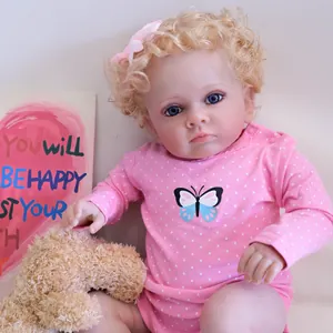 Poupée bébé Reborn réaliste de 60cm avec boucles blondes, barboteuse rose et ours