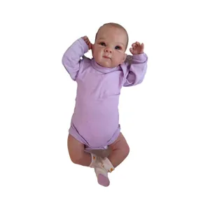 18-Zoll realistische Reborn-Babypuppe Bettie im lila Strampler und Herzsocken