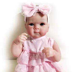 Realistische 48cm Reborn Puppe Bettie mit 3D Hauttextur und rosa Spitzenkleid