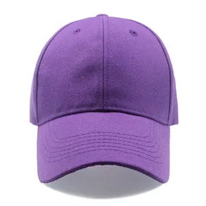 Berretto da baseball classico in cotone viola con visiera curva e struttura a sei pannelli