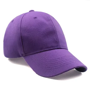 Berretto da baseball classico in cotone viola con visiera curva e design minimalista