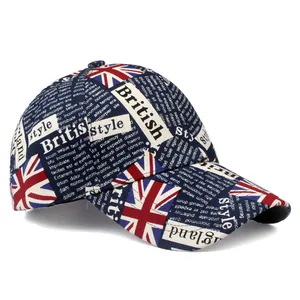 Katoenen honkbalpet met Britse vlagpatroon, krantenprint en een gebogen klep
