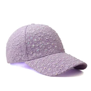 Casquette de baseball lavande avec broderie florale et strass pour la protection solaire