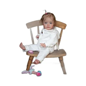 Bambola Reborn realistica da 60cm con capelli biondi e tutina bianca con coniglietto