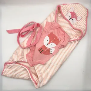 Ensemble de vêtements pour poupée avec body renard et couverture à capuche rose
