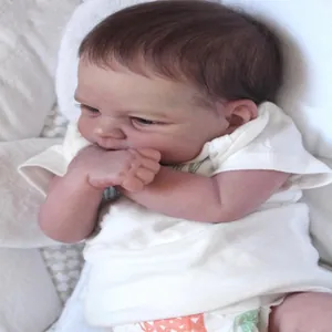 Poupée Reborn réaliste Elijah de 49cm, nouveau-né aux cheveux bruns et t-shirt