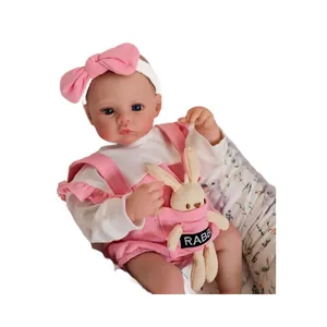 Poupée Reborn réaliste Meadow 49cm avec peinture 3D et tenue florale rose