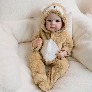 Bambola Reborn realistica da 45 cm in tutina di peluche a orsetto marrone occhi blu