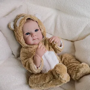 Bambola Reborn realistica Bettie da 18 pollici in pagliaccetto orso peluche con occhi azzurri