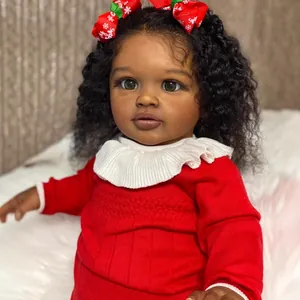Muñeca Reborn realista de 26 pulgadas con pelo rizado y ropa navideña roja