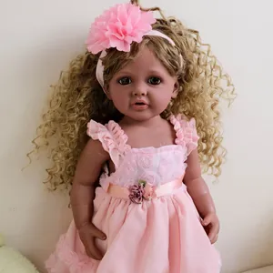 Poupée reborn Betty 22 pouces aux cheveux blonds bouclés en robe rose à fleurs