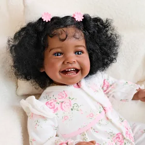 20 Zoll lebensechte schwarze Reborn-Babypuppe Mila mit Locken und Blumen-Strampler