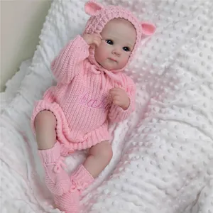 Poupée Reborn Réaliste en Silicone Complet Peau 3D Veines Visibles Tenue en Tricot Rose Bonnet Oreilles d'Ours Jouet Lavable Cadeau Enfant