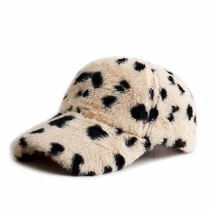 Casquette de Baseball d'Hiver Mode Léopard en Peluche Chaude Fausse Fourrure Ajustable Pour Femme Décontracté Extérieur Voyage
