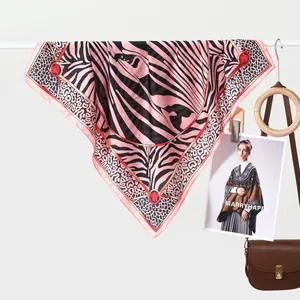 Pañuelo Cuadrado de Satén con Estampado de Leopardo y Cebra para Mujer Elegante Pañuelo para el Cabello Símil Seda para Oficina Diaria Viaje Accesorio de Moda