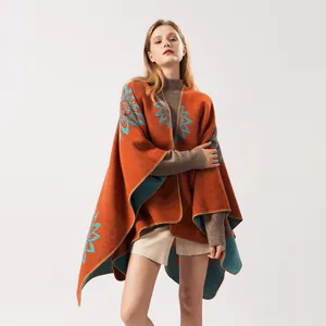 Châle d'hiver orange pour femme avec broderies florales bleues et bordures