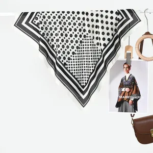 Foulard in seta stile francese bianco e nero a pois con bordo a righe geometriche