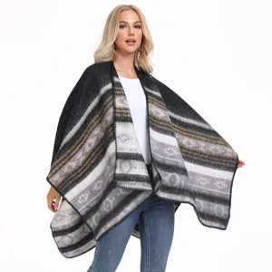 Damen Retro Kaschmir-Poncho mit schwarz-weiß-braunem geometrischem Muster