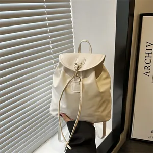 Mini Sac à Dos en Cuir PU Vintage pour Femmes Rabat Minimaliste à Cordon Sac à Bandoulière Mode Résistant à L'abrasion Voyage