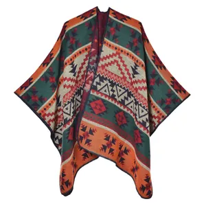 Poncho in maglia con motivo geometrico etnico e trama jacquard con apertura frontale