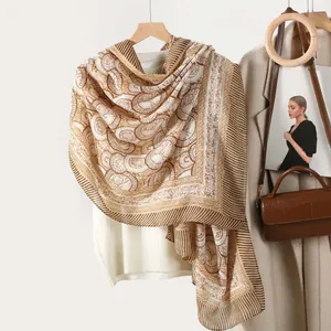 Women Vintage Medallion Printed Scarf Retro Fashion Polyester Shawl Lightweight Sunshade Wrap For Spring Autumn Ladies Accessory