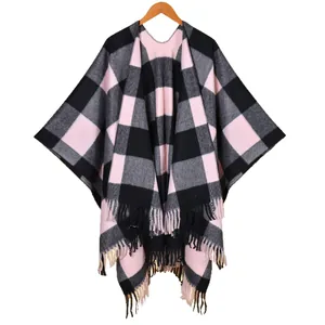 Damen Karo-Schultertuch in Rosa und Grau mit Fransen für Herbst und Winter Reisen