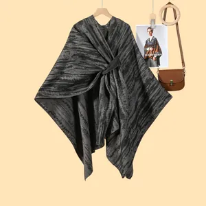 Harajuku retro knit shawl cloak with waist strap and gray textured pattern