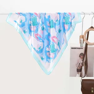 Foulard Quadrato Con Stampa Floreale ad Acquerello Donna Raso di Poliestere Elegante Sciarpa da Collo 70x70cm Regalo